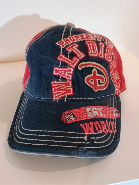 Disney Other - Y2K distressed Walt Disney Navy & Red Baseball Cap